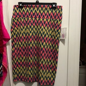Size medium LuLaRoe Cassie skirt